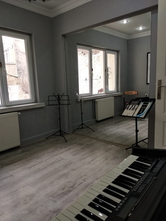 Aytaç Karausta Müzik Akademisi