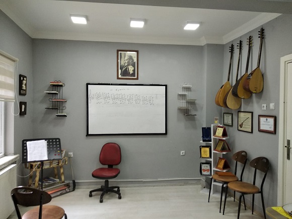 Aytaç Karausta Müzik Akademisi