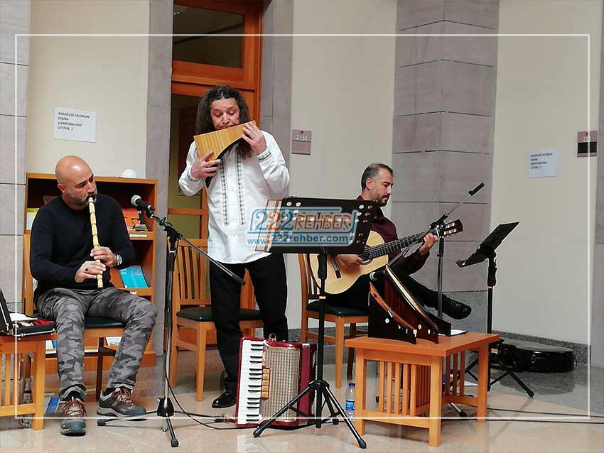 Evrensel Müzik Merkezi