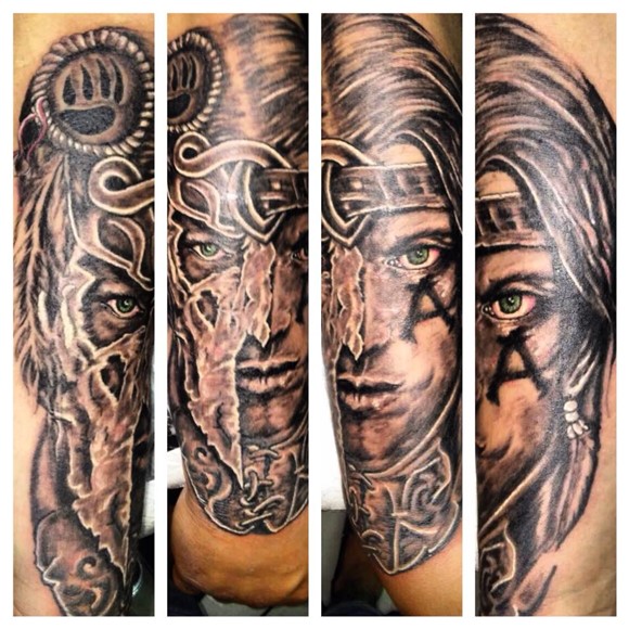 Mesut Ayvaz Dövme Salonu