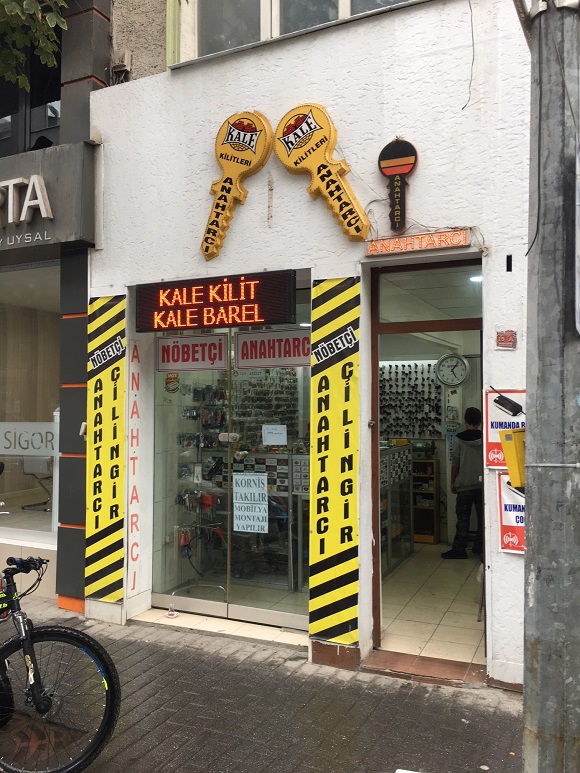 Nöbetçi Anahtarcı Nejat Dural