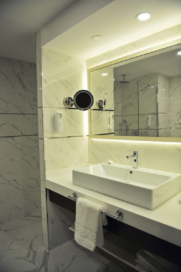 Otel Sarar Kızılcıklı