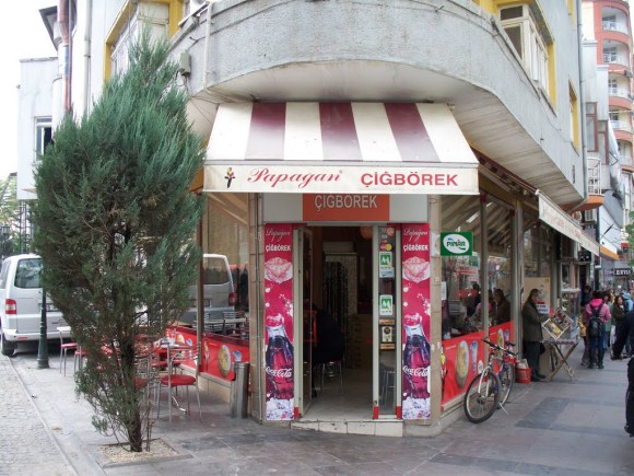 Papağan Çiğbörek Salonu